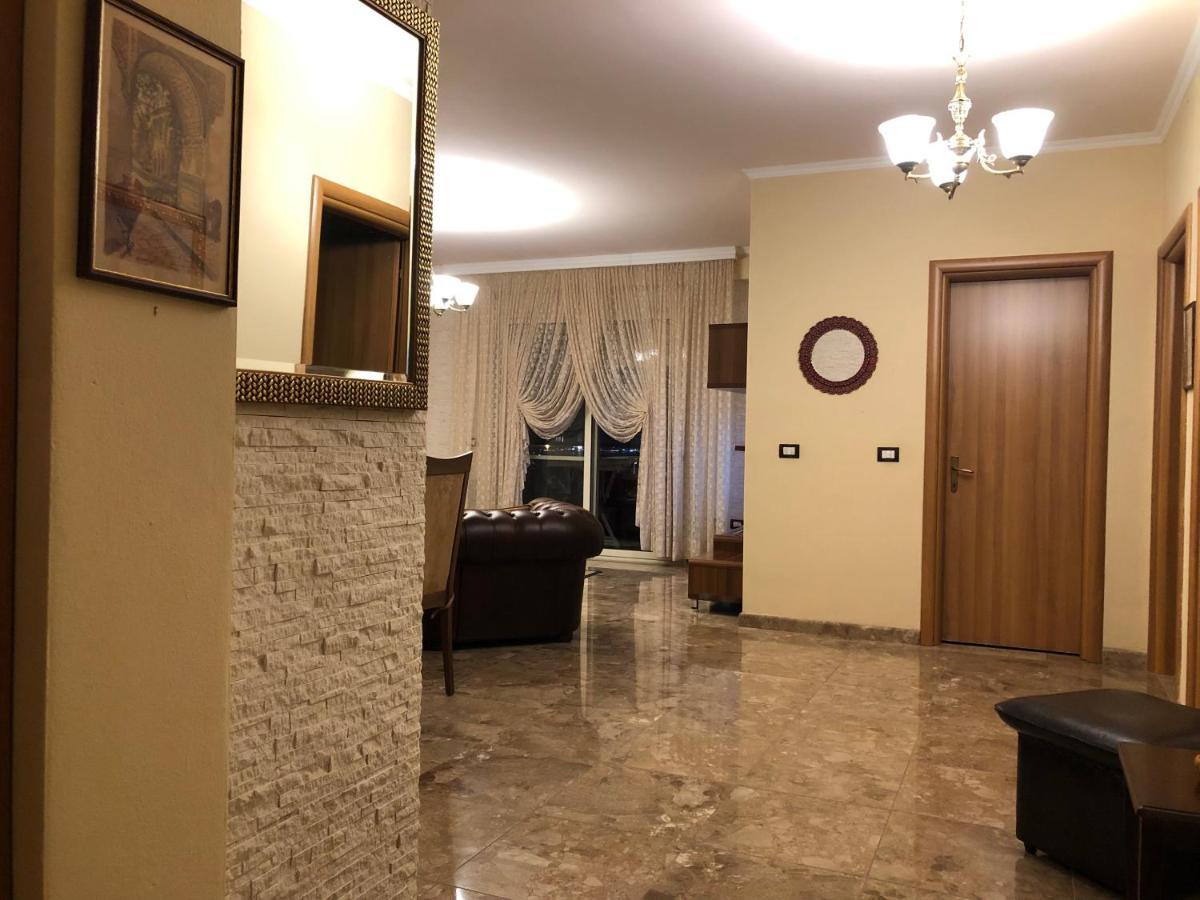 Apartament Fully Equipped Flat With Stunning Sea Views Durrës Zewnętrze zdjęcie
